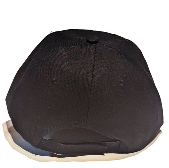 Beats and Style Unite: The DJ's Signature Black Hat - Picture 2 of 5